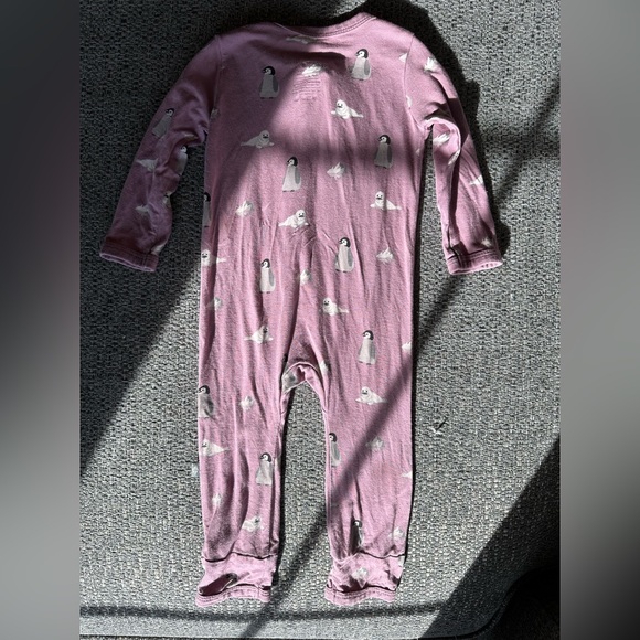 ⭐️SOLD⭐️ Kyte  baby artic mulberry zipper romper - Picture 2 of 4